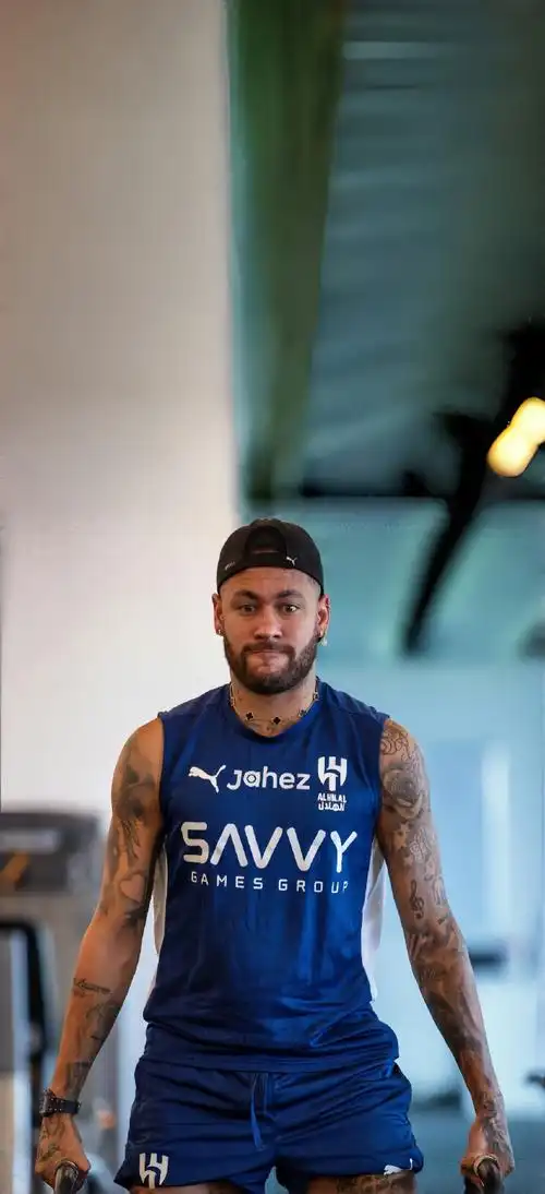 阿170首卫冕大师兄亲颁奖力挺，德约出战IW赛，英美一哥伤退.