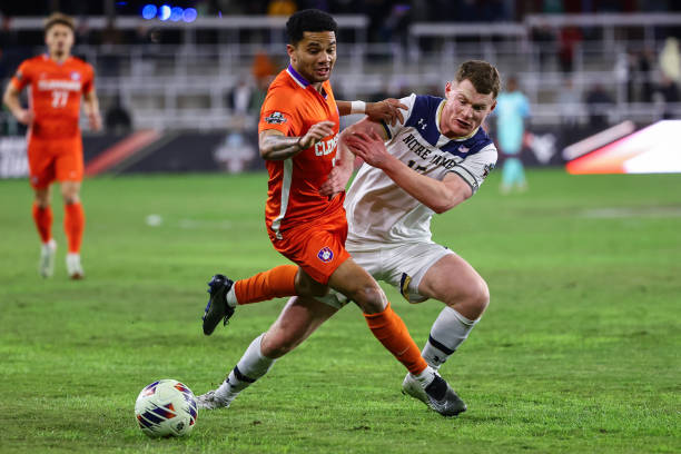 友形成默契 友形成默契