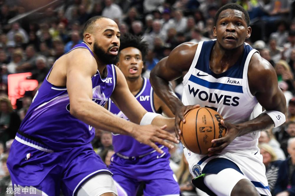 显得更为灵 显得更为灵